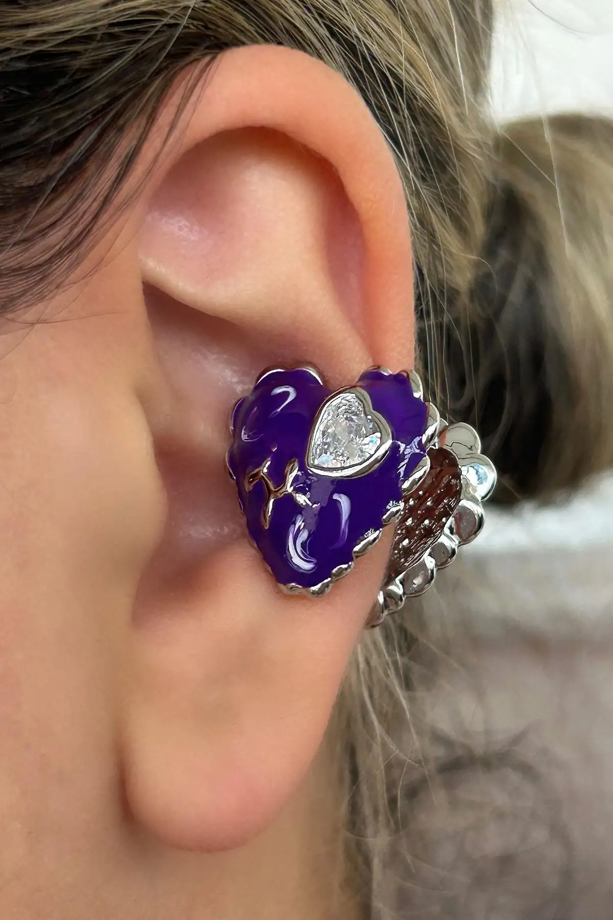 Gümüş Ve Mor Renk Kalp Figürlü 14K Altın Kaplama TX Ear Cuff (Tek)