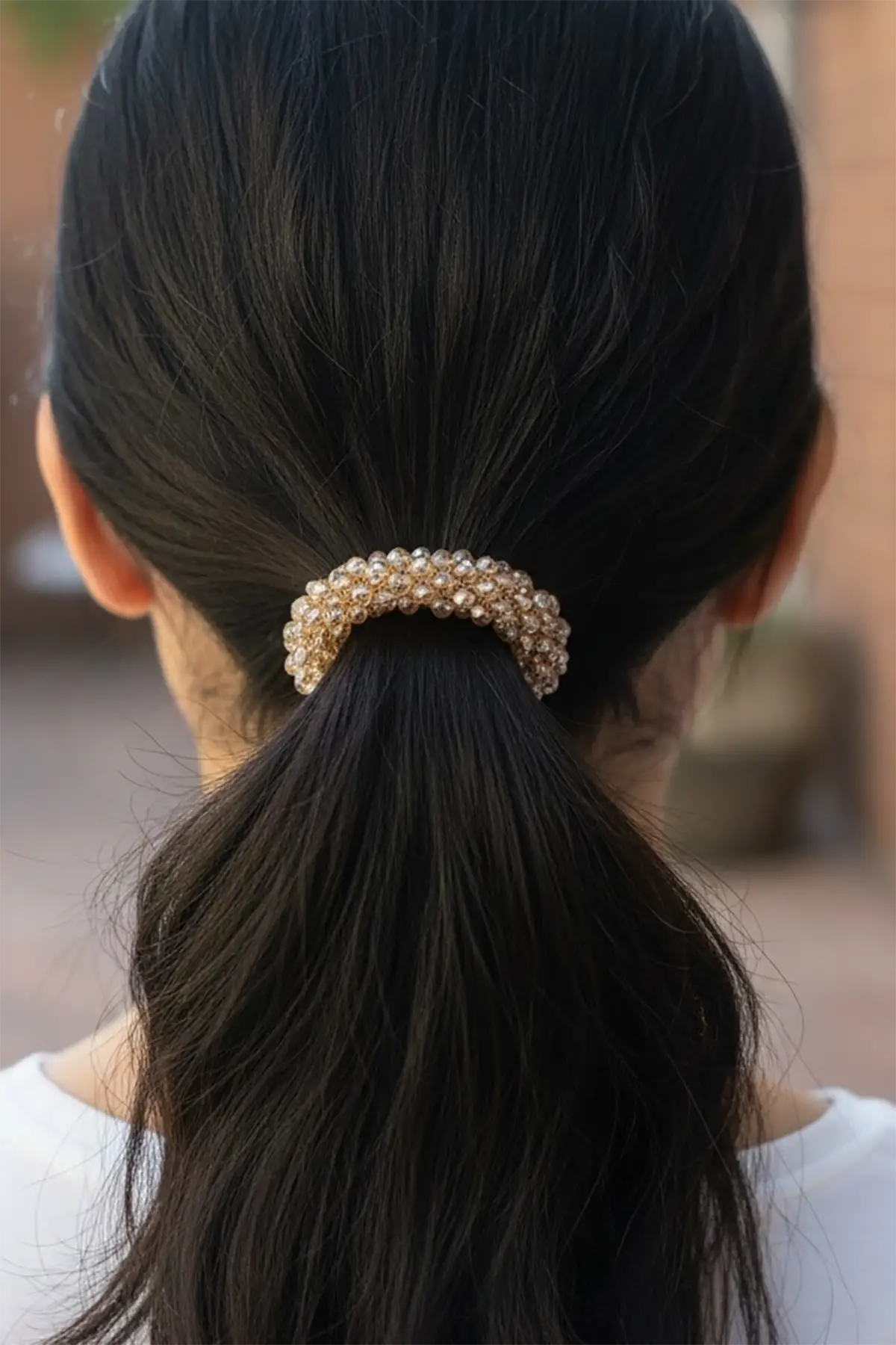 Kahve Renk Taşlı Lastik Toka