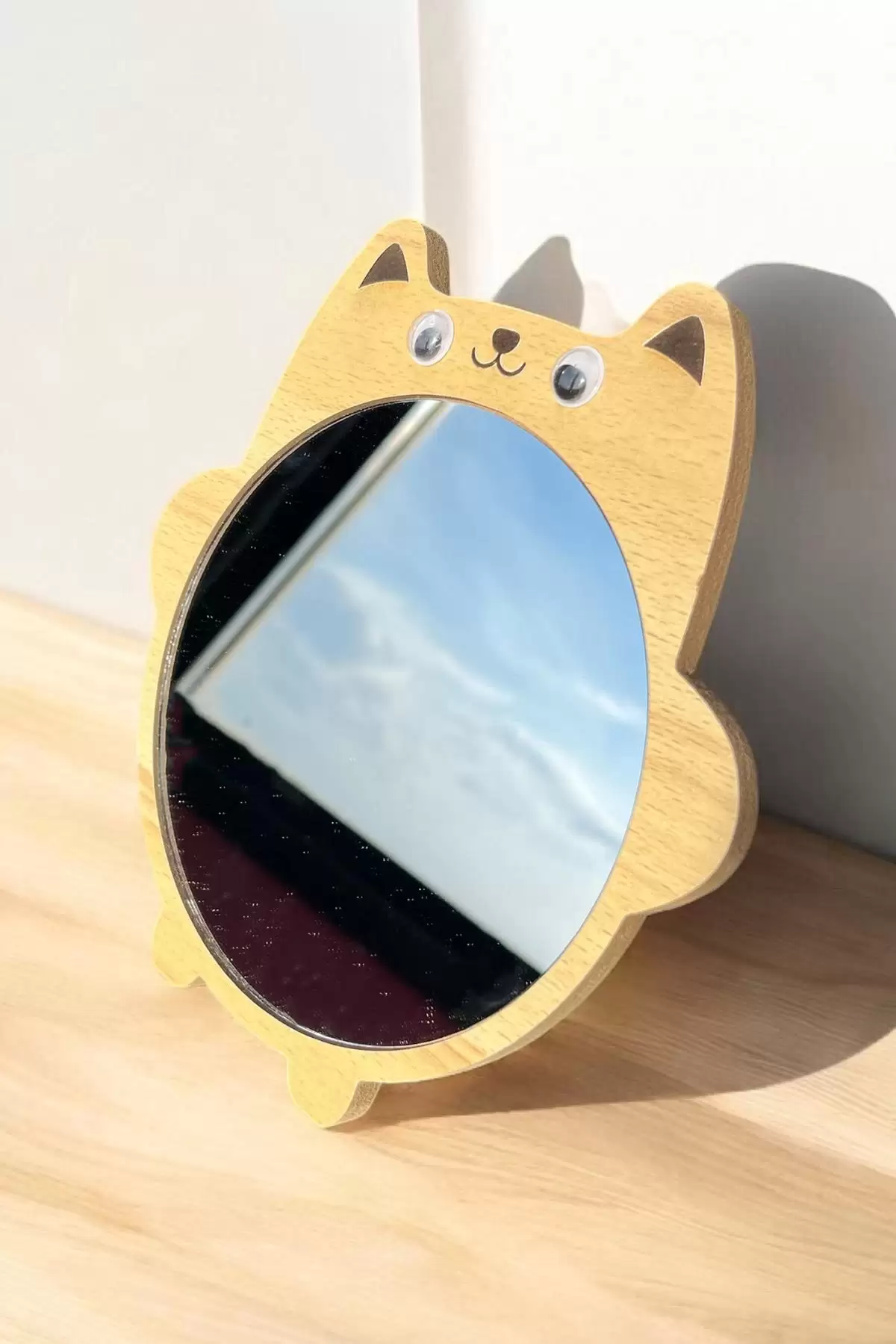 Kahverengi Kedi Figürlü Masa Aynası