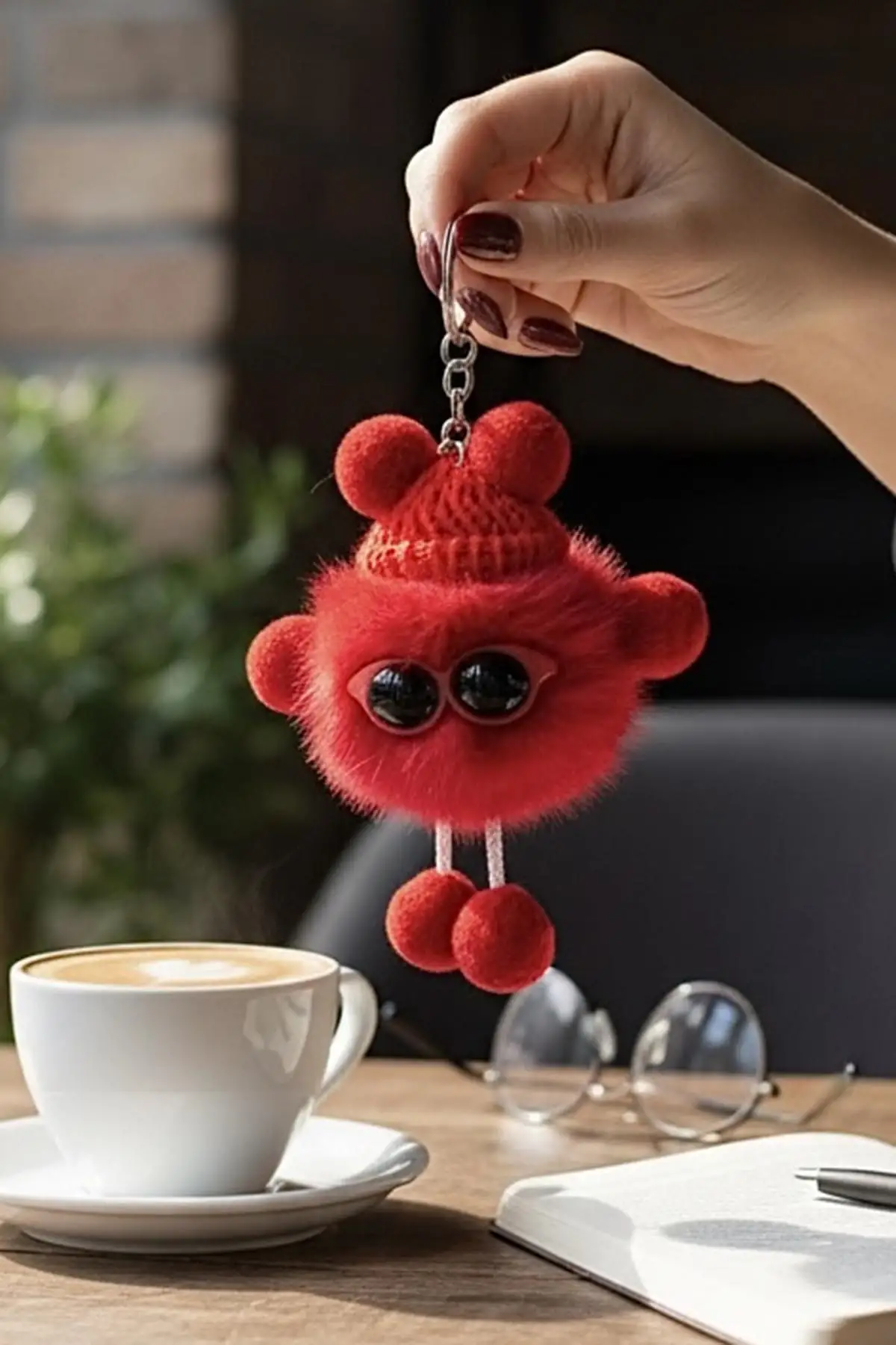 Kırmızı Renk Peluş Detaylı Anahtarlık