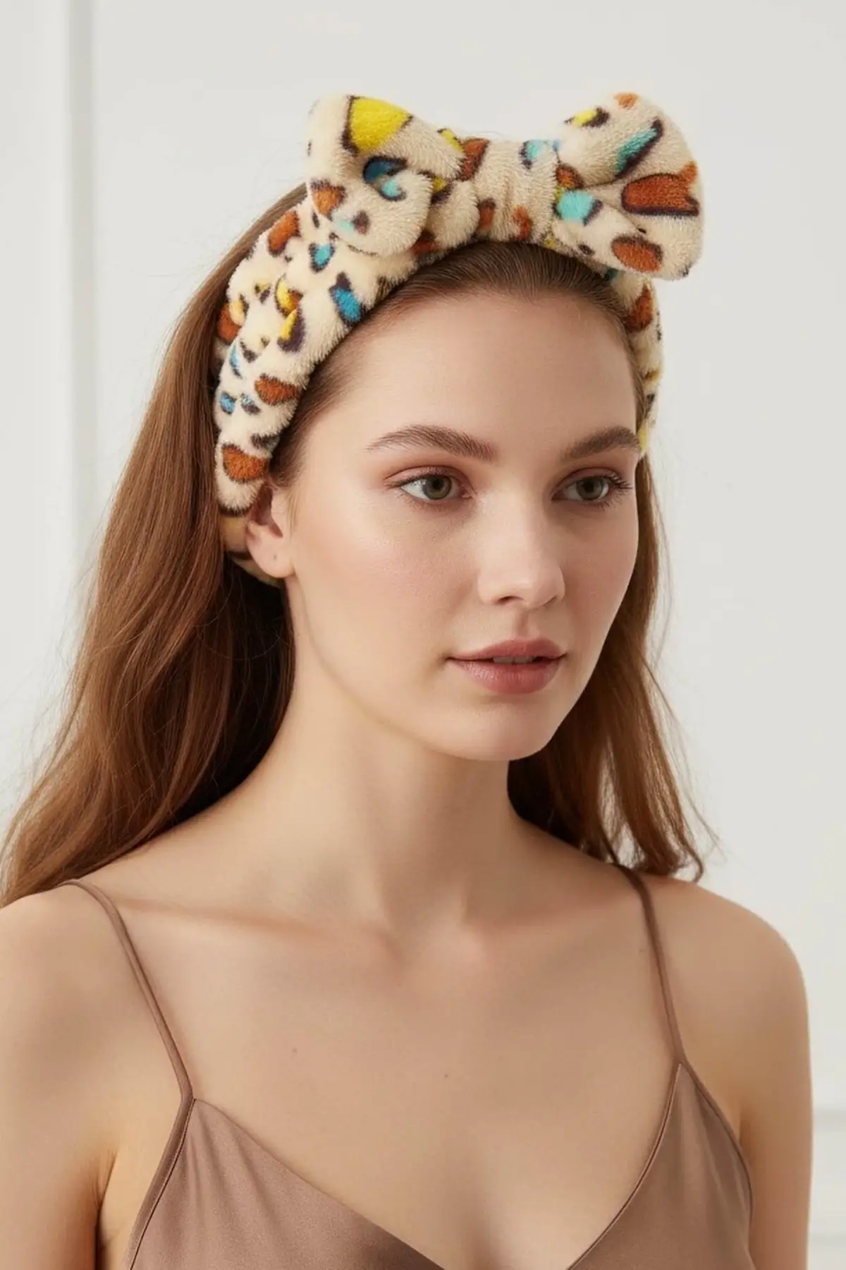 Krem Renk Leopar Figürlü Peluş Saç Bandı