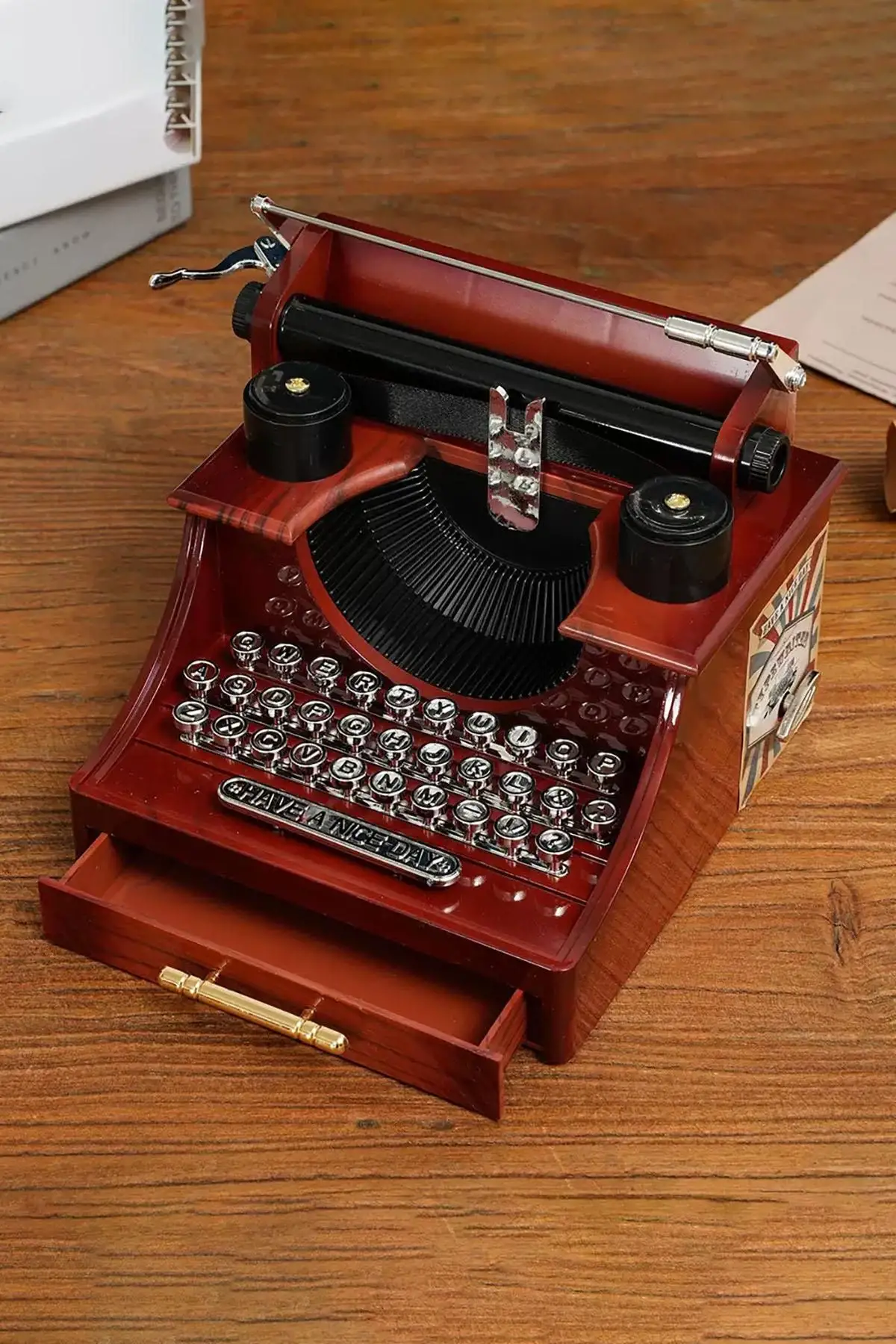 Nostaljik Tasarım Daktilo Hareketli Müzik Kutusu