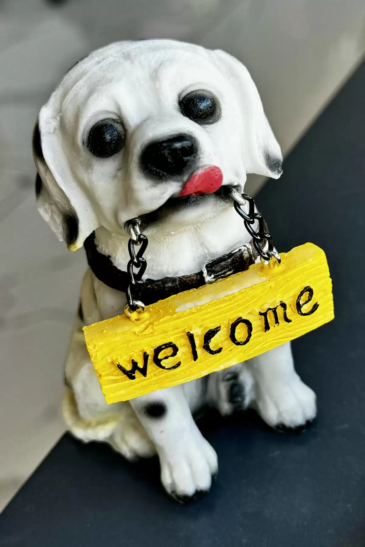 Orta Boy Süs Eşyası Köpek Figürlü Hoşgeldin Yazılı Biblo