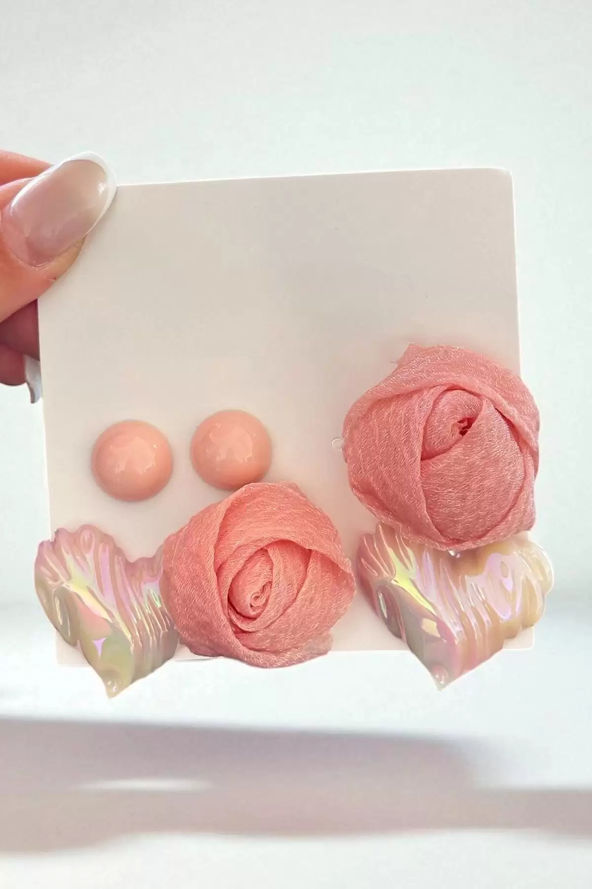 Pembe Renk Çiçek Figürlü Kalp Detaylı 6lı Küpe Set