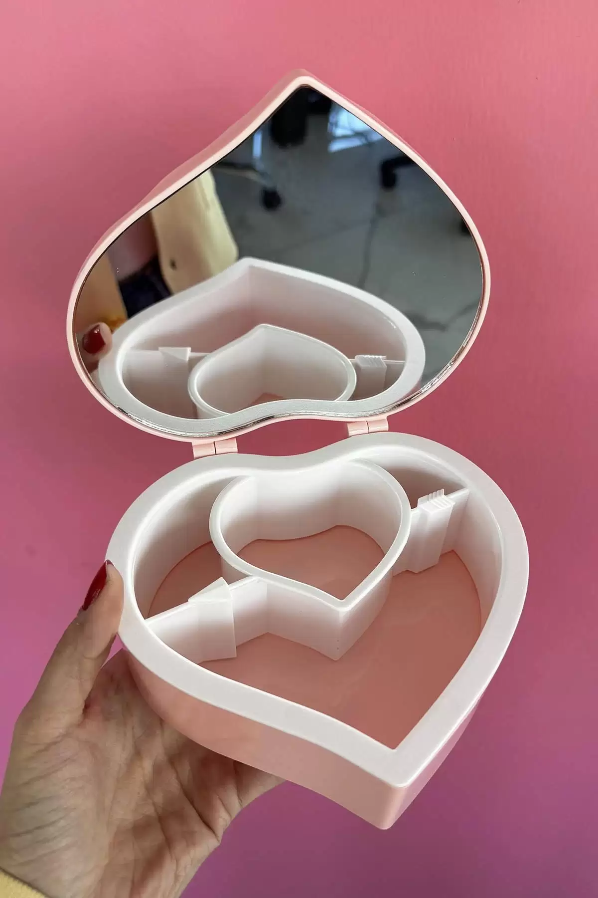 Pembe Renk Kalp Figürlü Aynalı Takı Organizeri