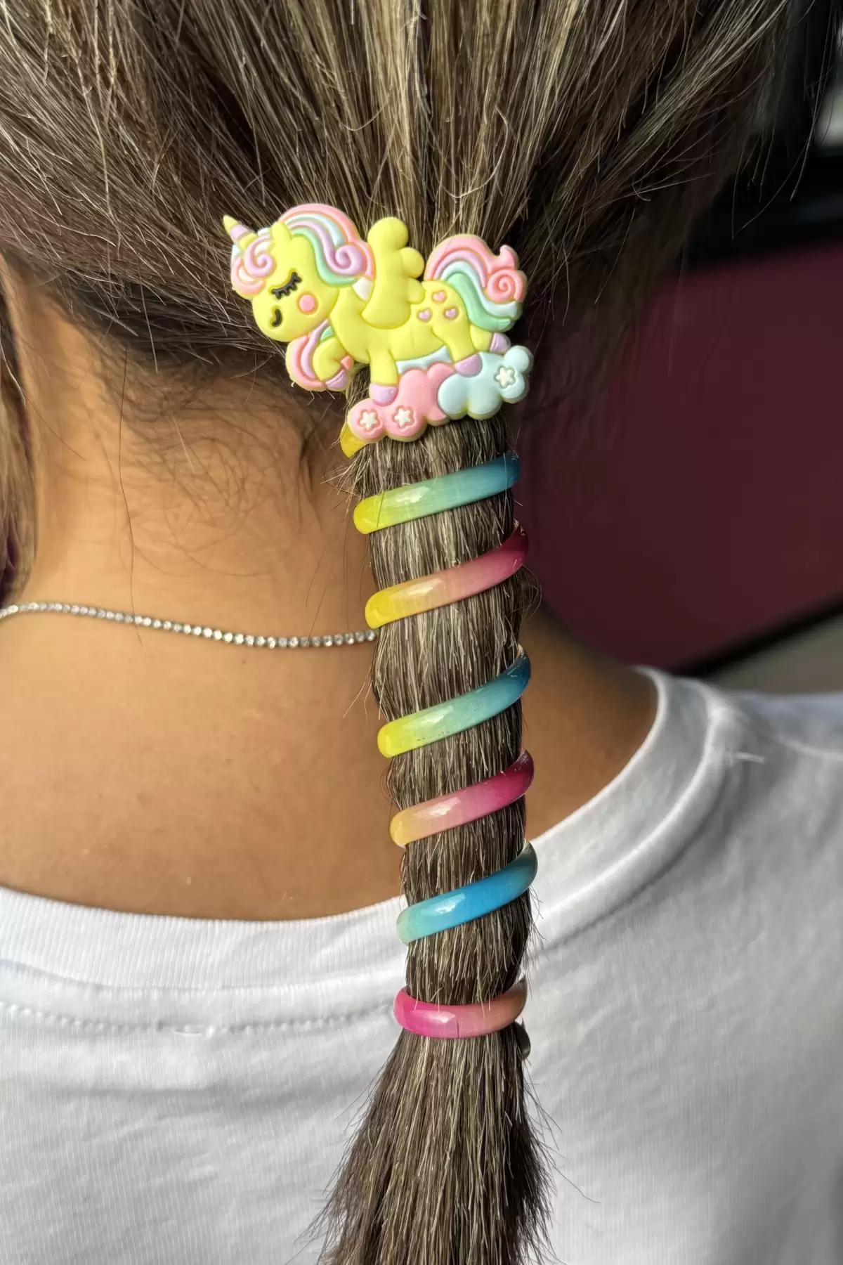 Sarı Renk Unicorn Figürlü Yaylı Spiral Toka