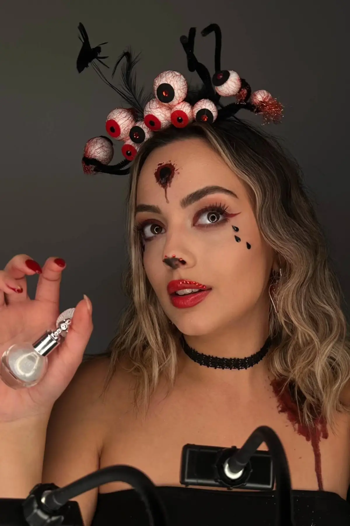 Siyah Renk Göz Figürlü Eğlenceli Taç