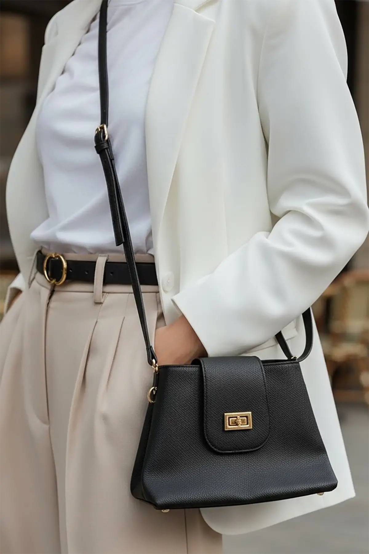 Siyah Renk Kadın Deri Çanta