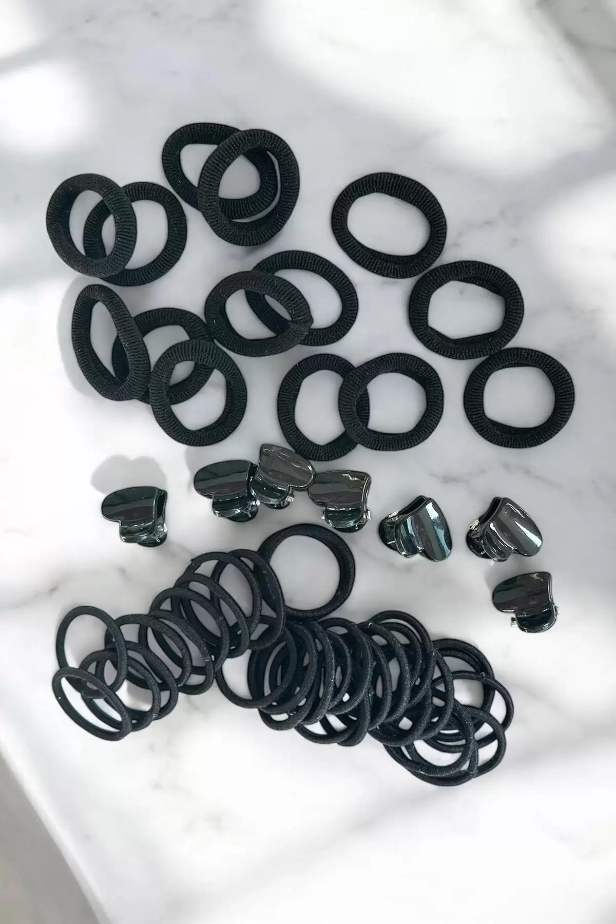 Siyah Renk Lastik Toka Ve Mini Mandal Toka Set