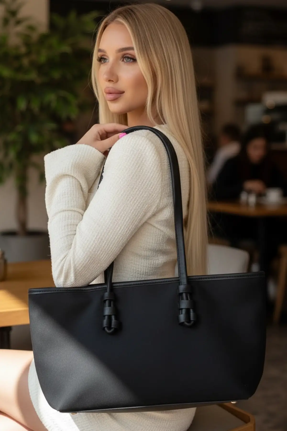 Siyah Renk Süet Kadın Çanta