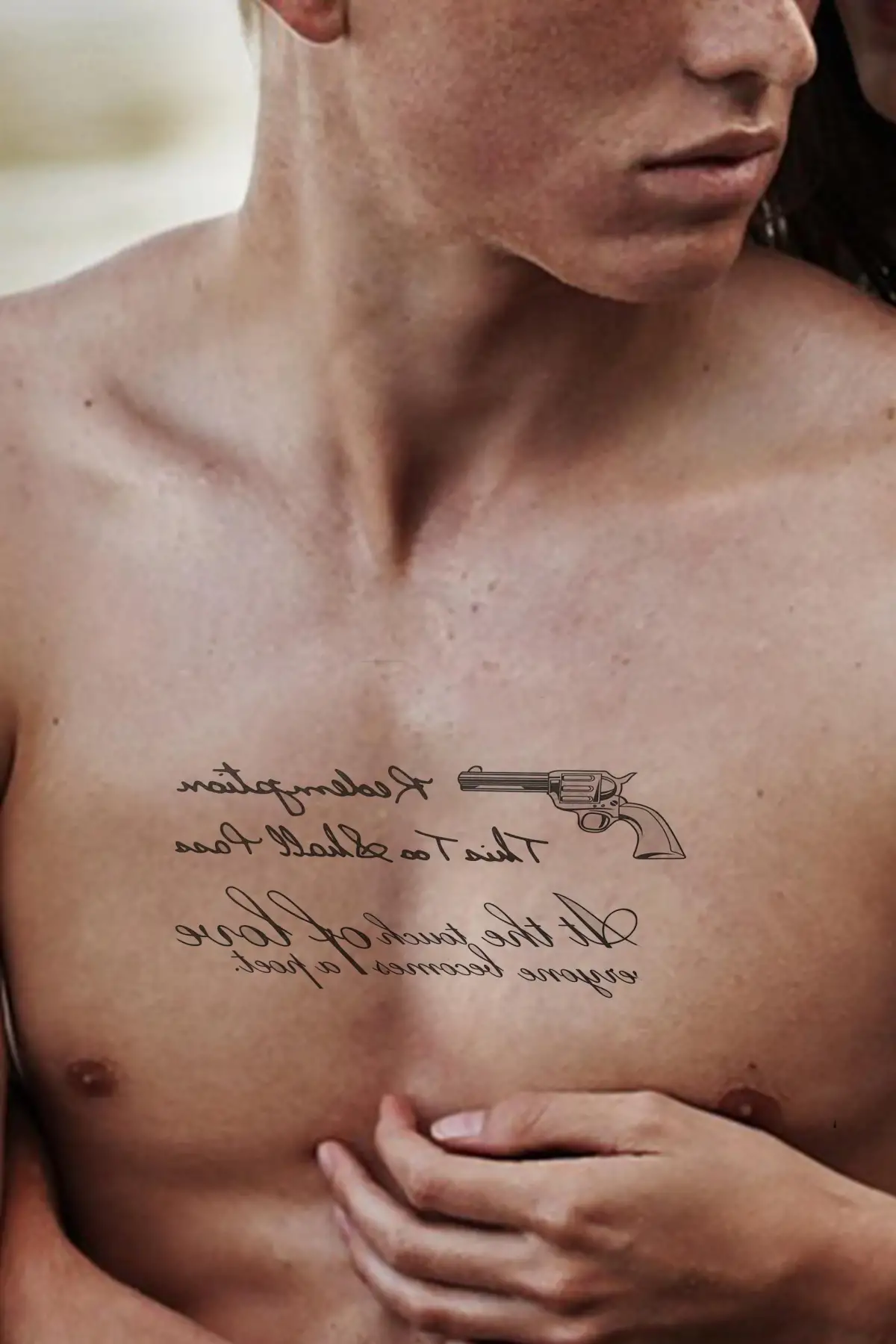 Yazı Ve Silah Figürlü 12 Saat Sonra Kararan Geçici Dövme Tattoo