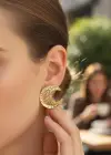 Altın Renk Ay Figürlü Çelik Küpe (Çift)