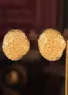Altın Renk Çiçek Figürlü Çelik Küpe (Çift)