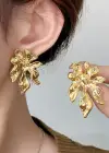 Altın Renk Çiçek Figürlü Küpe (Çift)