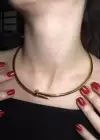 Altın Renk Çivili Choker Kolye