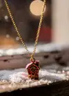 Altın Renk Ev Figürlü Çelik Yılbaşı Kolyesi