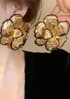 Altın Ve Siyah Renk Çiçek Figürlü Tasarım Küpe (Çift)