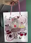 Beyaz Renk Kız Figürlü 3D Görünümlü Karton Çanta