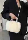 Beyaz Renk Peluş Kadın Çanta