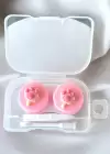 Beyaz Renk Pembe Pati Figürlü Lens Saklama Kutusu