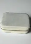 Beyaz Renk Süet Takı Organizeri