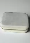Beyaz Renk Süet Takı Organizeri