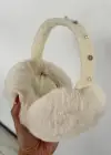 Beyaz Renk Taş Detaylı Peluş Kulaklık