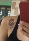 Geçici Çiçek Ve Yılan Figürlü Dövme Tatto