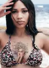Geçici Kadın Modelli ve Yazılı Dövme Tattoo