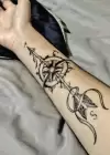 Geçici Pusula Figürlü Dövme Tatto