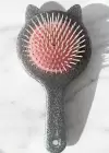 Gri Renk Kulak Figürlü Sim Detaylı Saç Tarama Fırçası/ Tarak