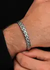 Gümüş Renk Burgu Detaylı Erkek Çelik Kelepçe Bileklik
