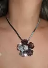 Gümüş Renk Çiçek Figürlü İnci Detaylı Çelik Kolye