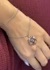 Gümüş Renk Çiçek Figürlü Taş Detaylı Çelik Şahmeran