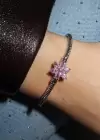 Gümüş Renk Çiçek Figürlü Taş Detaylı Charm Takılabilir Pandora Bileklik