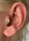 Gümüş Renk İğne Figürlü Taş Detaylı Çelik Tragus/Kıkırdak Küpe/Piercing (Tek)