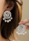 Gümüş Renk İnci Detaylı Küpe (Çift)