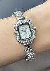 Gümüş Renk Taş Detaylı Çelik Kordonlu Kadın Saat