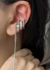 Gümüş Renk Yıldız Figürlü Sallantılı Ear Cuff (Tek)