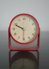 Kırmızı Renk Mini Dekoratif Alarmlı Yuvarlak Masa Saati
