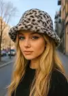 Leopar Desenli Peluş Şapka