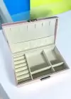 Pembe Renk Kilitli Deri Takı Organizeri