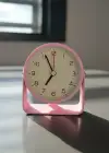 Pembe  Renk Mini Dekoratif Alarmlı Yuvarlak Masa Saati
