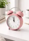 Pembe Renk Mini Dekoratif Işıklı Alarmlı Yuvarlak Masa Saati