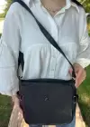 Siyah Renk Deri Kadın Çanta