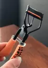 Turuncu Renk Leopar Desenli Kirpik Kıvırıcı/ Kirpik Kıvırma Aparatı