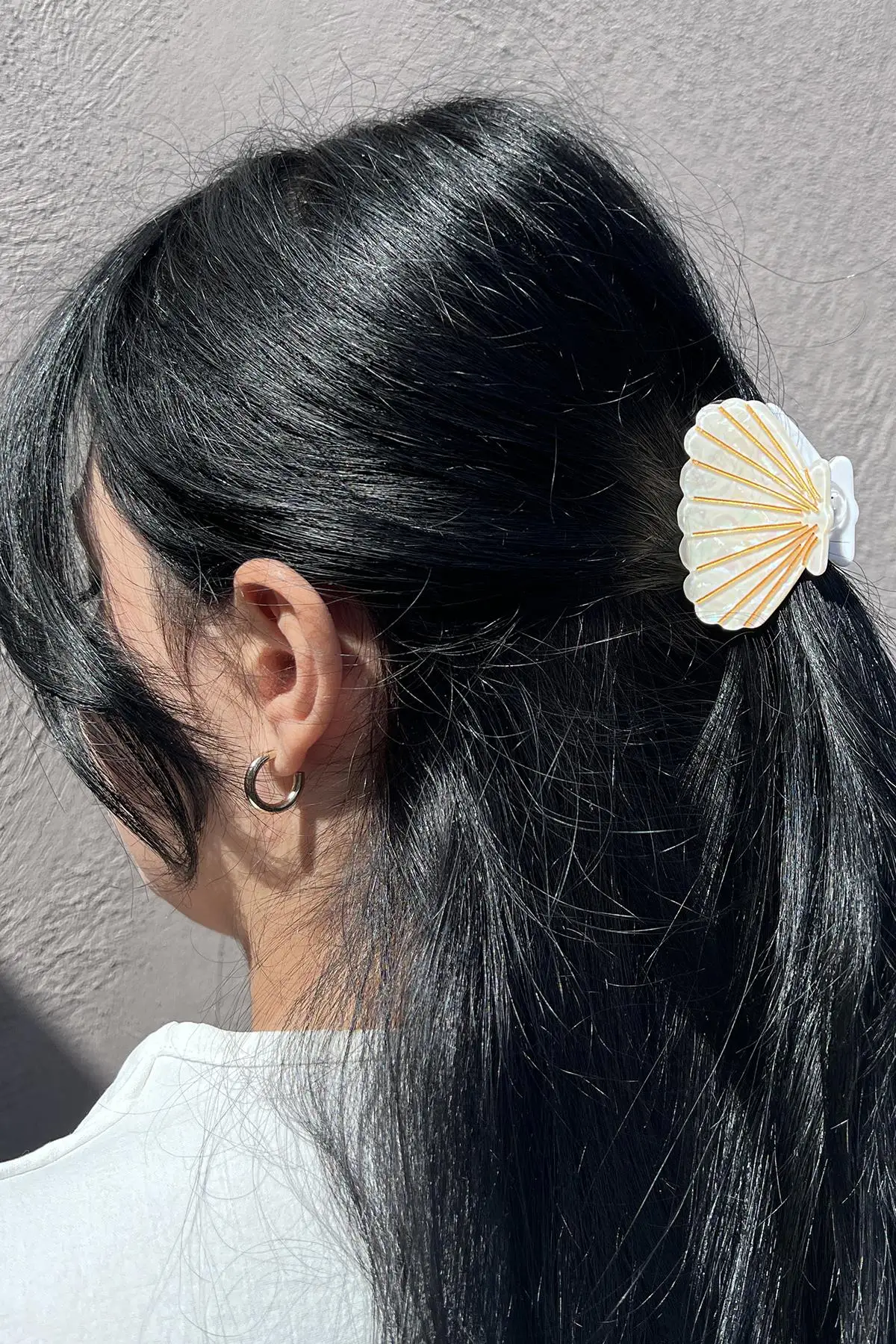 Beyaz Renk Orta Boy Deniz Kabuğu Mandal Toka