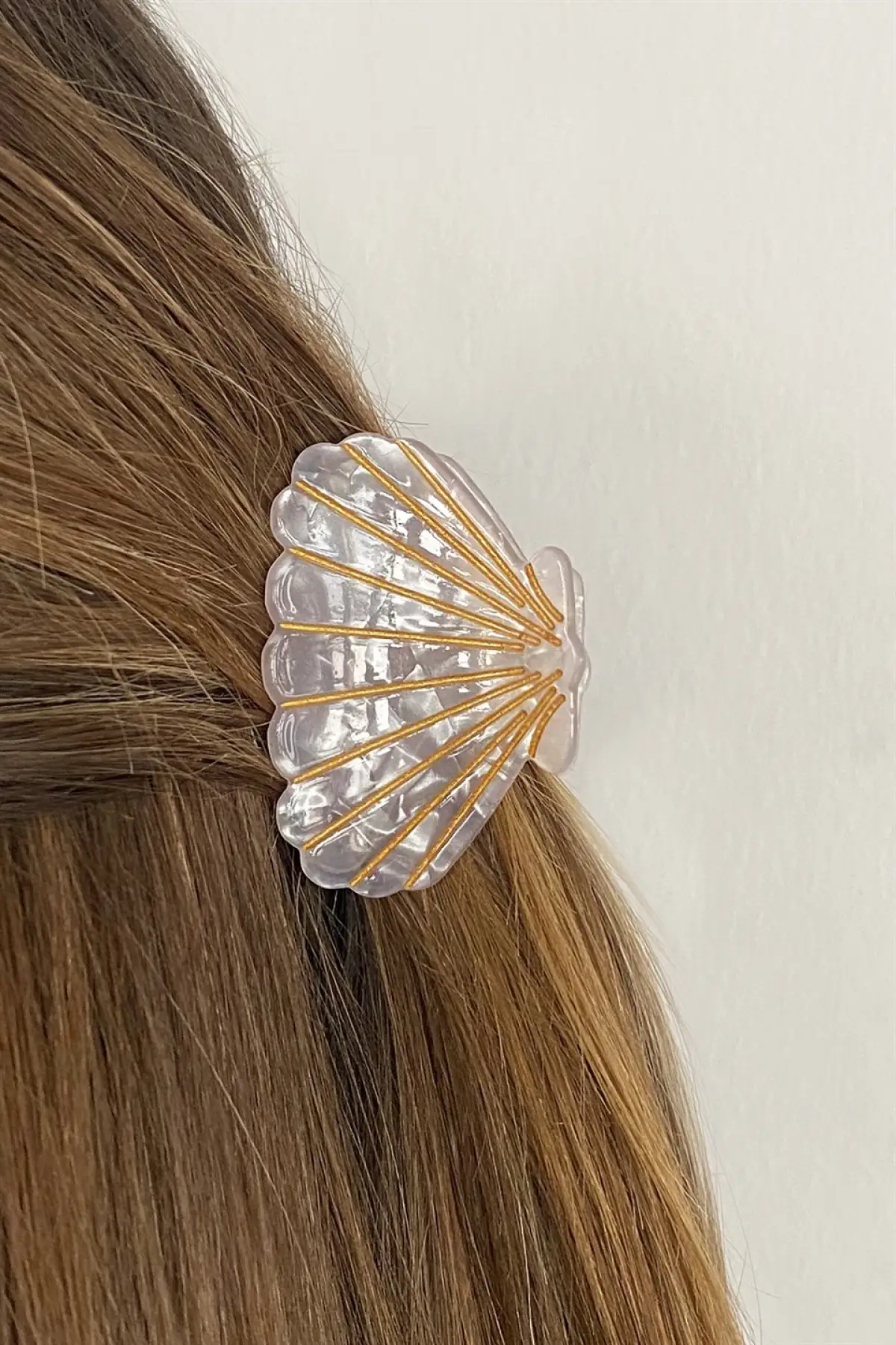 Beyaz Renk Orta Boy Deniz Kabuğu Mandal Toka