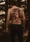 Geçici Kadın Modelli Sırt Dövme Tattoo