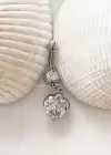 Uğur Böceği Figürlü Göbek Piercingi